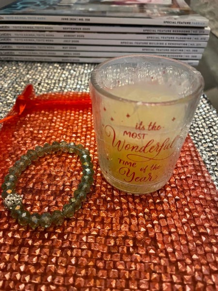 Noel Christmas candle and green crystal bracelet new Carousel 1