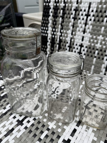 Vintage Agee Jars Carousel 3
