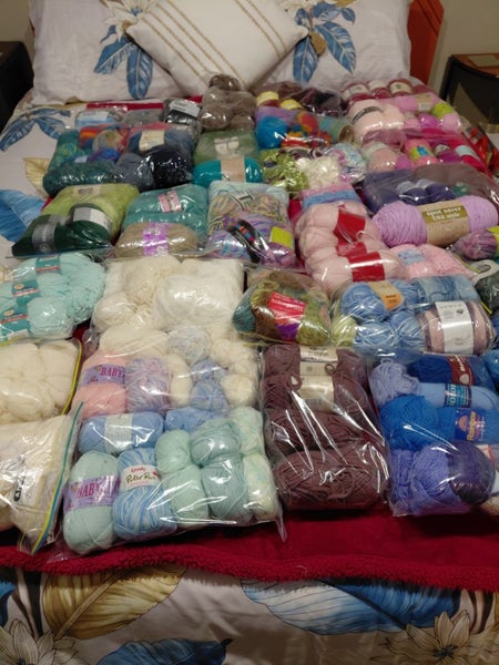 Knitting wool64182753192578112