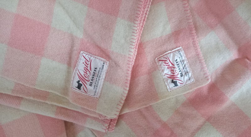 Pair of Vintage Pure Wool Blankets Pink/Cream Carousel 1