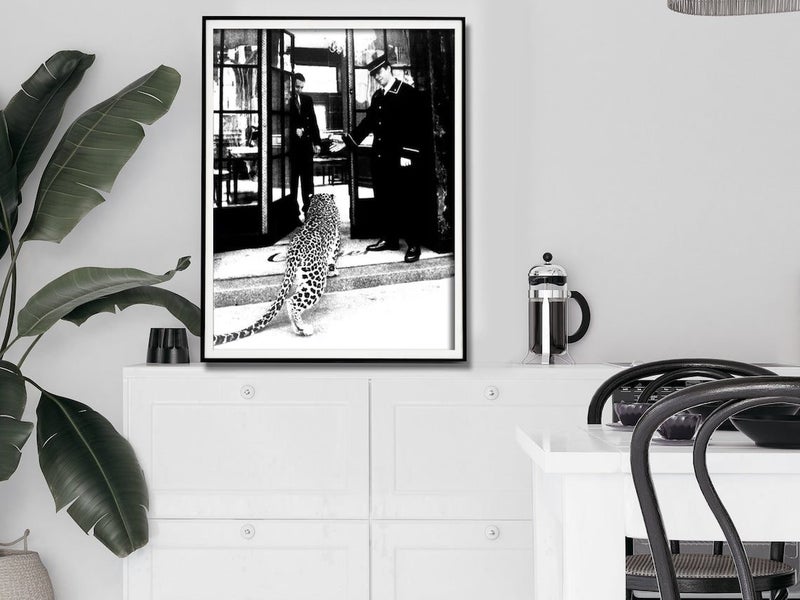 Wall Art 70Cmx100Cm Luxury Brand Leopard Jewelry Shop Poster Black Frame Canvas Carousel 1