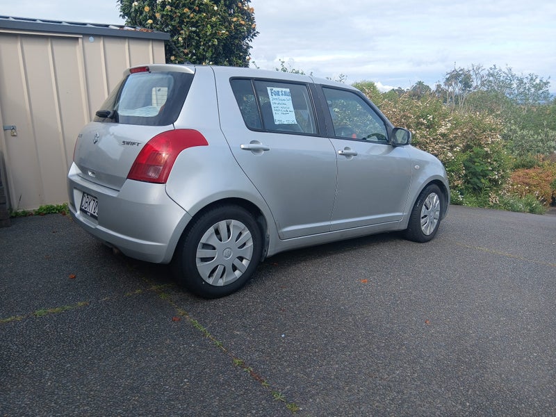 2005 Suzuki Swift Glxha64141746916482111