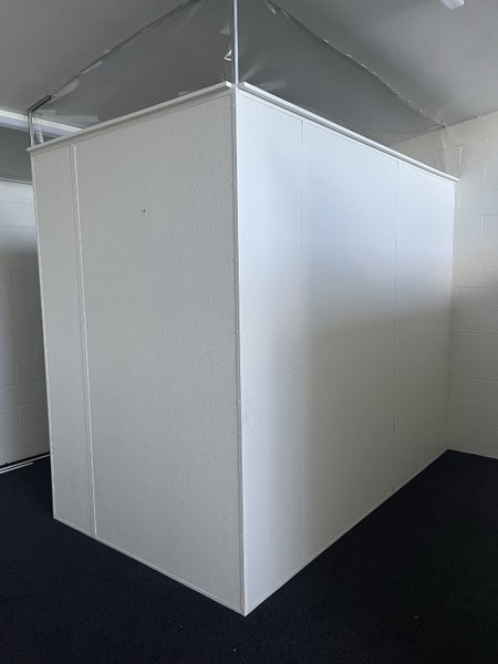 Office partitions professionally built64142073776515112
