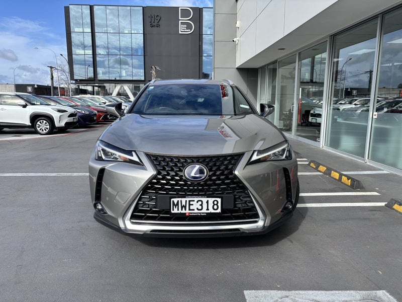 2020 Lexus UX 250H 2.0 HYBRID LUXURY CROSSOVER64141746942595113