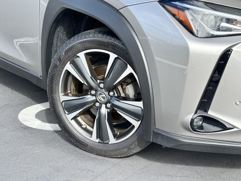 2020 Lexus UX 250H 2.0 HYBRID LUXURY CROSSOVER64141746942595114