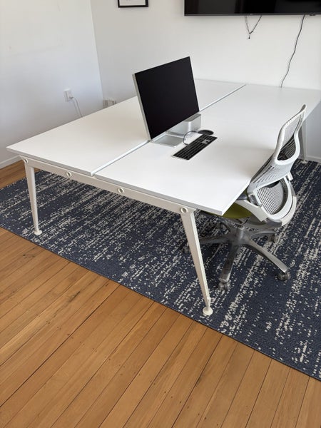 Designer 4-Person Workstation — 2400 × 1600 mm — Excellent Condition64187585413635110