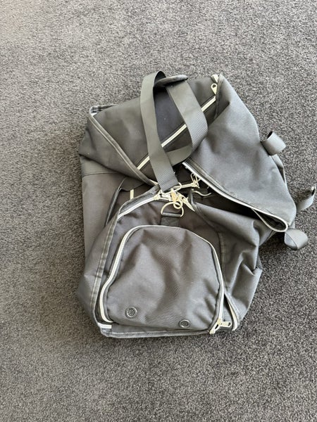 Travel Bag Carousel 1