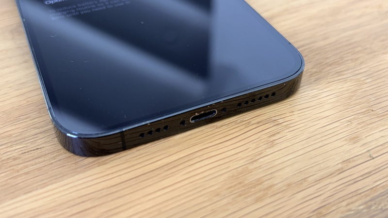 iPhone 14 Pro Max 1TB, Space Black, 82% battery; Apple extras64142076821633112