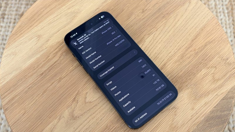 iPhone 14 Pro Max 1TB, Space Black, 82% battery; Apple extras64142076821633110