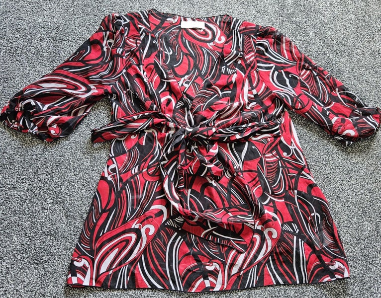 size 12 x 5 items as photos +1 mystery piece from unlisted stock same size64590769350914111