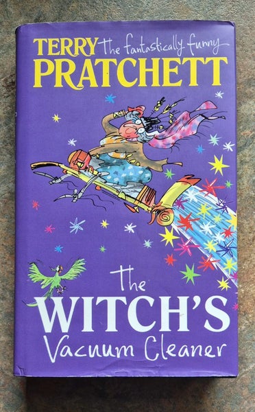 The Witch's Vacuum Cleaner: And Other Stories Terry Pratchett Carousel 1