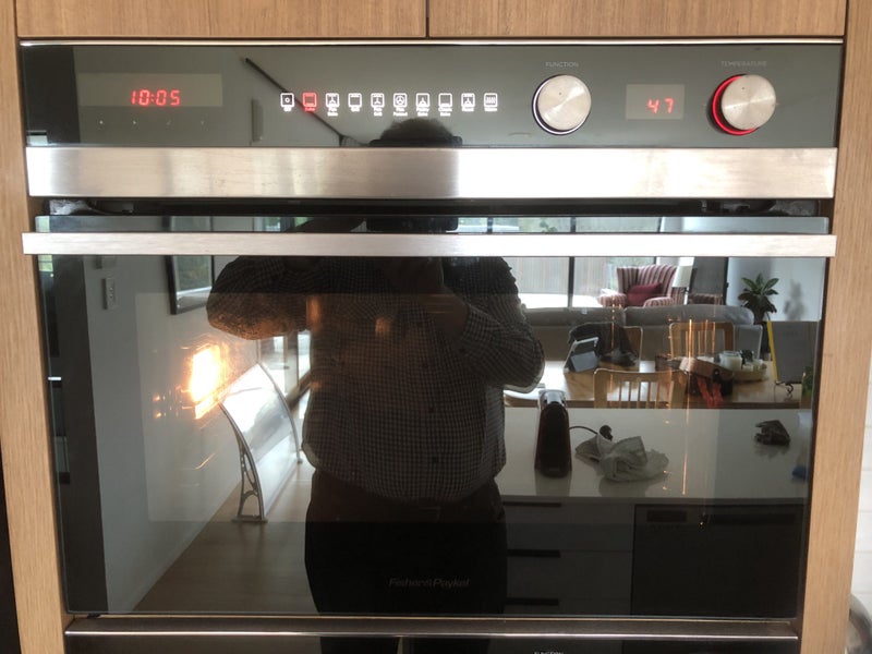 Fisher and Paykel, Built-in Oven Carousel 1
