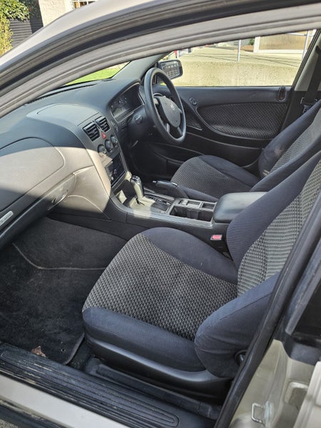 2004 Holden Commodore Executive V664261577626881114