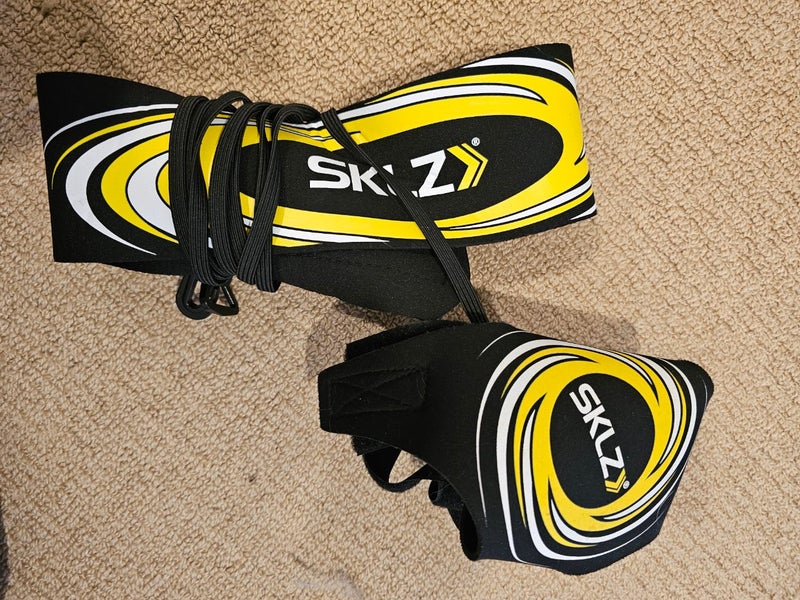SKLZ Hit-N-Serve Solo Volleyball Trainer - Barely used Carousel 1