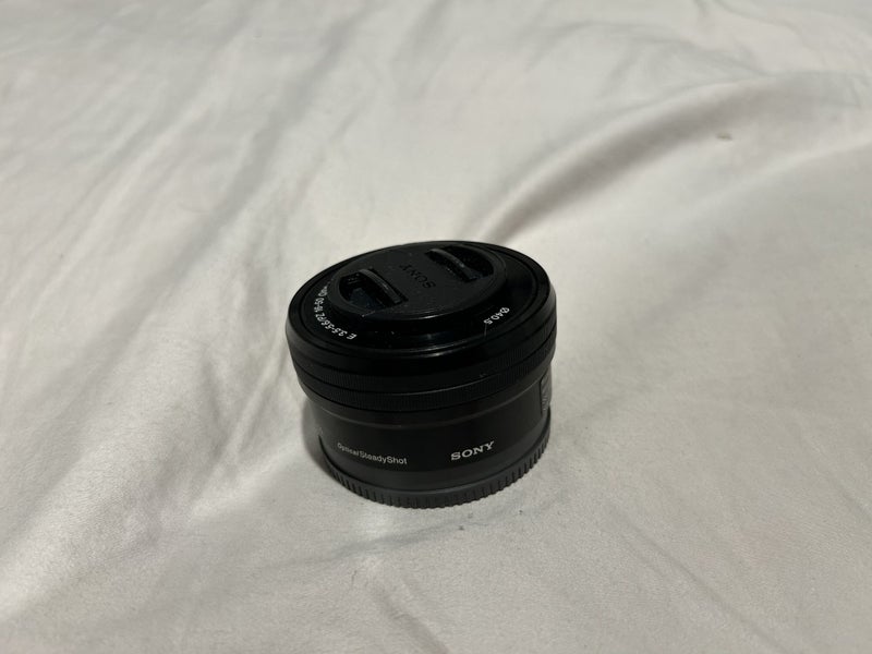 Sony E-PZ 3.5-5.6 16-50mm lens Carousel 2