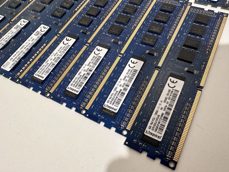 $1 Res 80GB (4GB x20) DDR3 PC3L-12800U64142086305410113