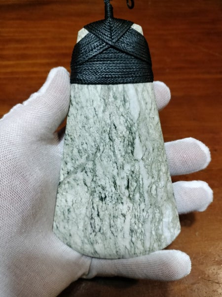 PURE NZ ASBESTOS POUNAMU Toki E.T.S Jewellery Carousel 1