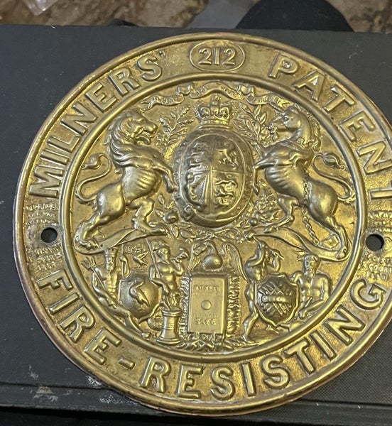 VINTAGE VICTORIAN BRASS FIRE-RESISTINGSAFE PLAQUE MILNERS' 212 PATENT Carousel 1