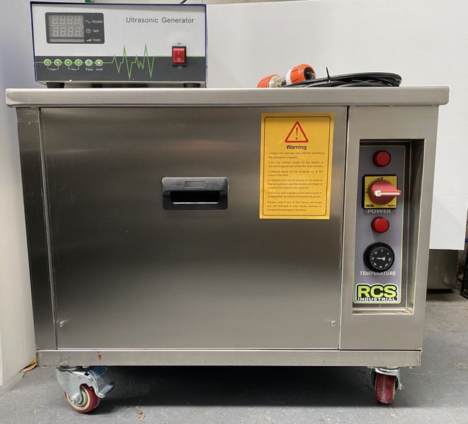 ULTRASONIC INDUSTRIAL CLEANER 57L 3 Phase .Heating and DEGAS functions.64396012280961110