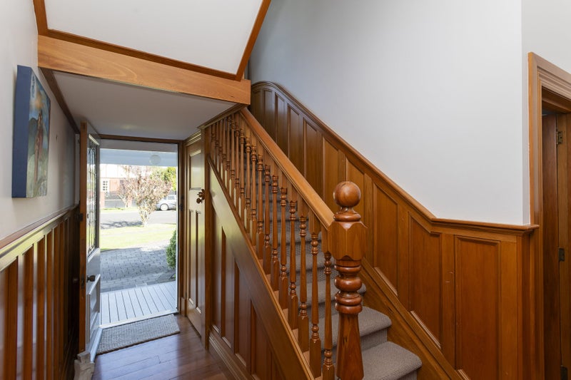 Character, class and river views64141770345091113