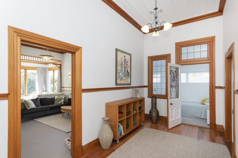 Character, class and river views64141770345091114