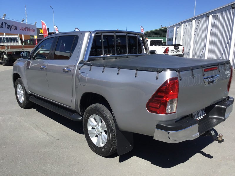2020 Toyota Hilux SR5 2.8DT 6AT 4WD64141748535042114