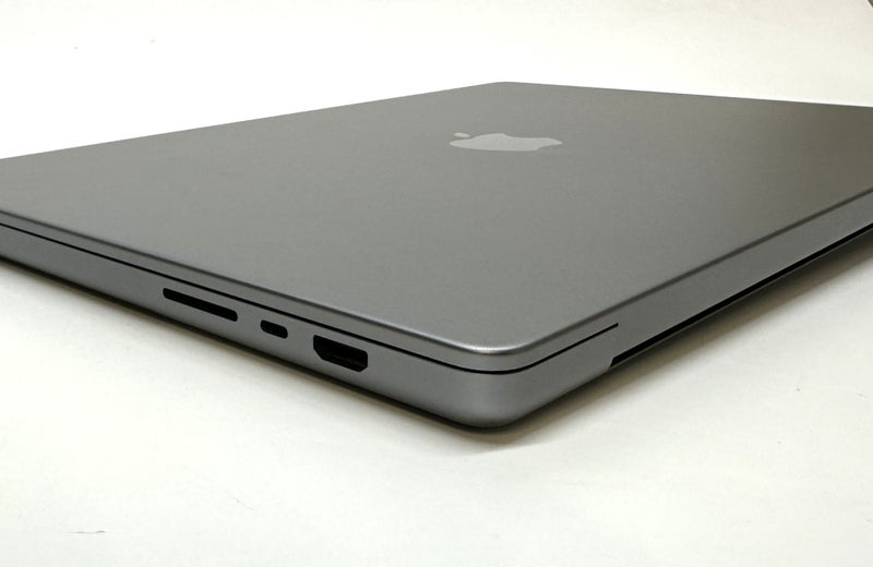 16" MacBook Pro M1 PRO Carousel 19