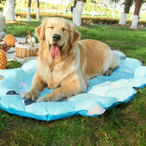 SIZE 95X60CM Pet Self Cooling Pet Sleeping Cooling Mat Waterproof And Breathable Carousel 1