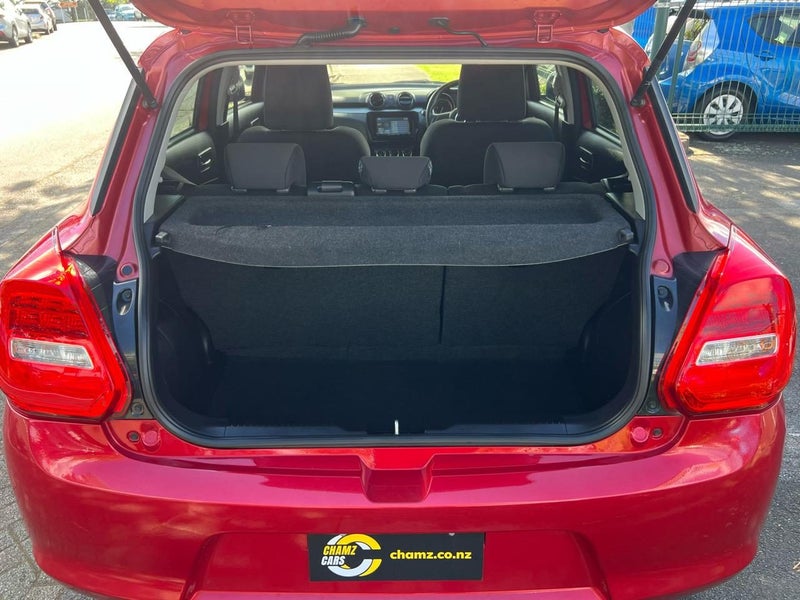 2018 Suzuki Swift 5D XG64141748740738111