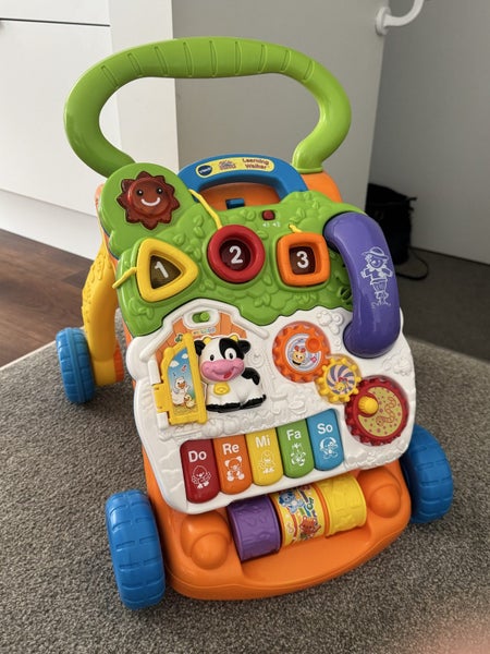 vtech Sit-to-Stand Learning Walker, as new condition Carousel 2
