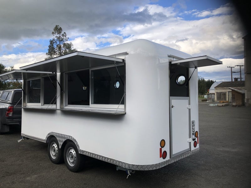 Food trailer Carousel 5