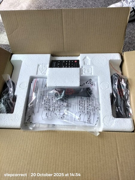 Panasonic RX-D550 CD player with Bluetooth64371313417601110