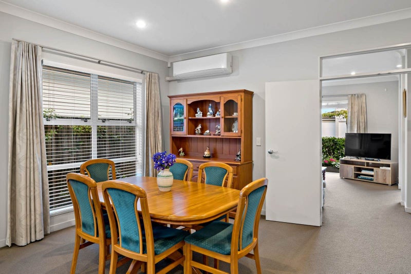 North-Facing Garden & Sought-After Layout64196099393409114