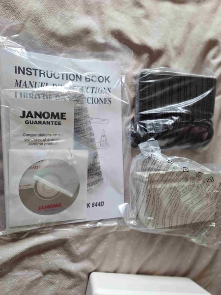 Janome My Lock 644D overlocker64142334865410110