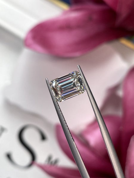 $1 RES ~ $3980 Retail * 3.02ct Emerald Cut Diamond64364794352899110