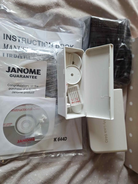 Janome My Lock 644D overlocker64142334865410111