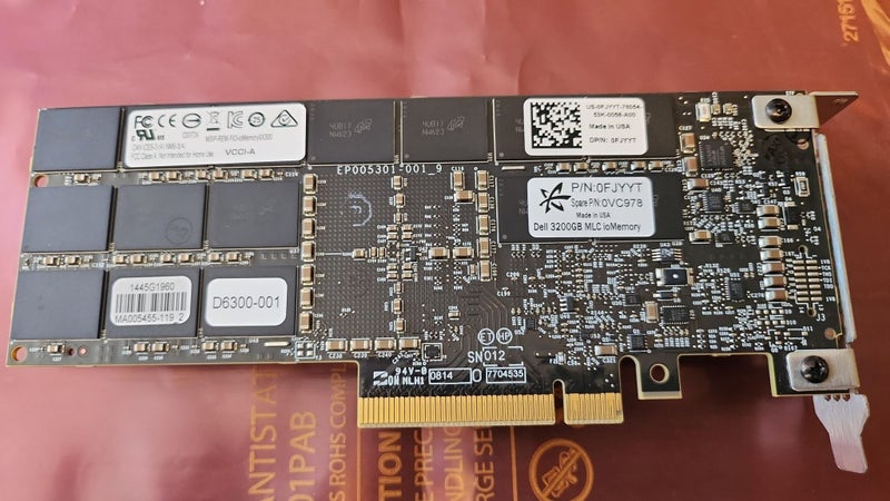 Dell 3.2Tb PCIe SSD Carousel 2