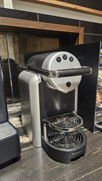Nespresso ­Zenius Professional Coffee Machine with Side Capsule Dispenser Carousel 1