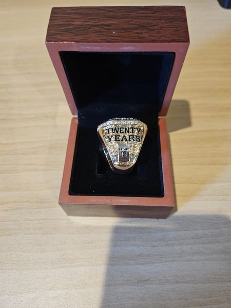 Kobe Bryant 20 year ring Replica $1 RESERVE Carousel 4