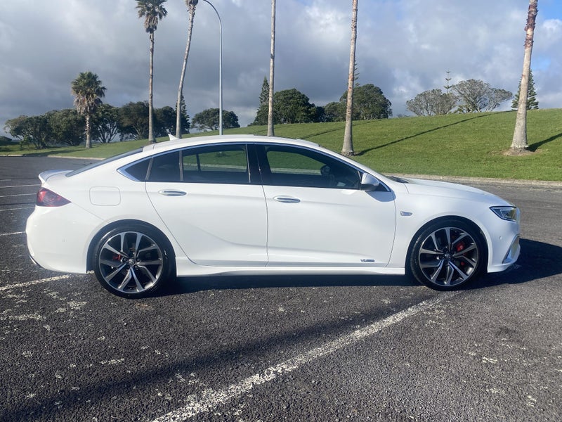 2020 Holden Commodore Vxr64141749642627111