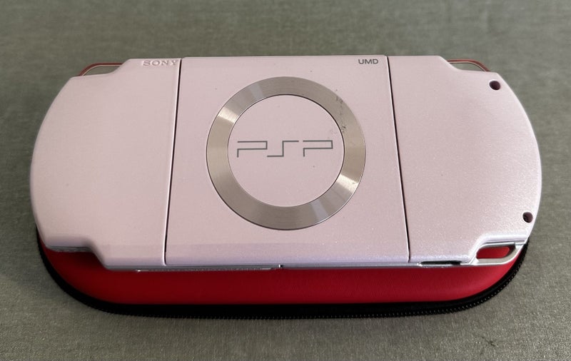 PlayStation Portable 2000 (Rose Pink) | 64GB | Fully Set Up64142351279106112