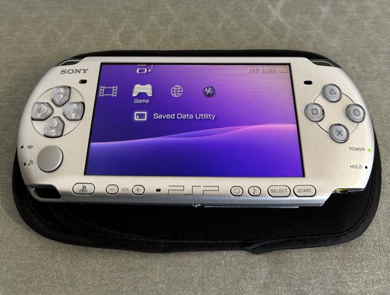 PSP 3000 – Mystic Silver | 64GB | Fully Set Up64142347953025111