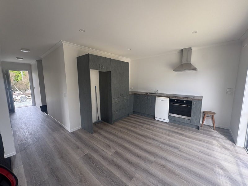 Toi Toi, 3 bedrooms64141779241089113