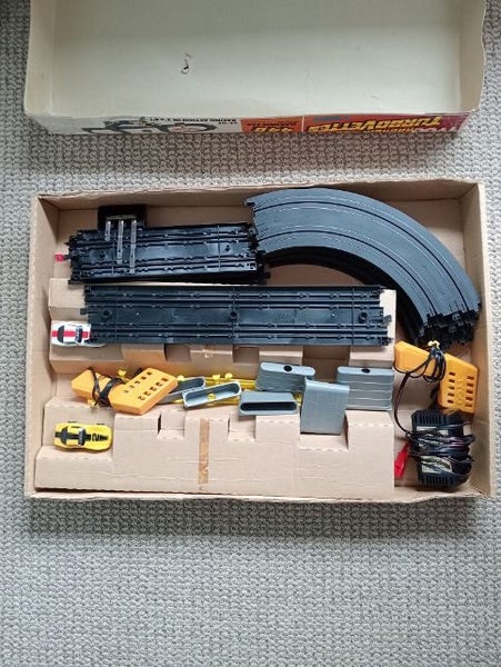 Tyco 2 Track Slot Car Set Carousel 2