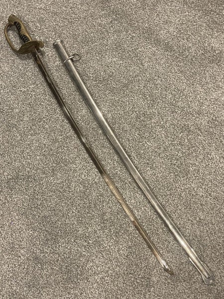 Japanese WWI-WWII, Kyu-gunto (old military sword) excellent condition Carousel 1