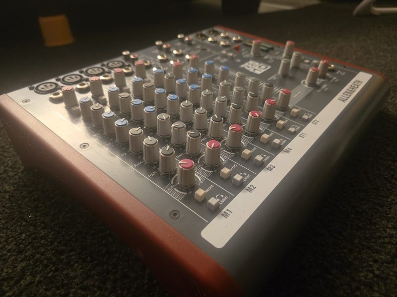 Allen & Heath ZED-10 Professional USB Audio Mixer64142345748098111
