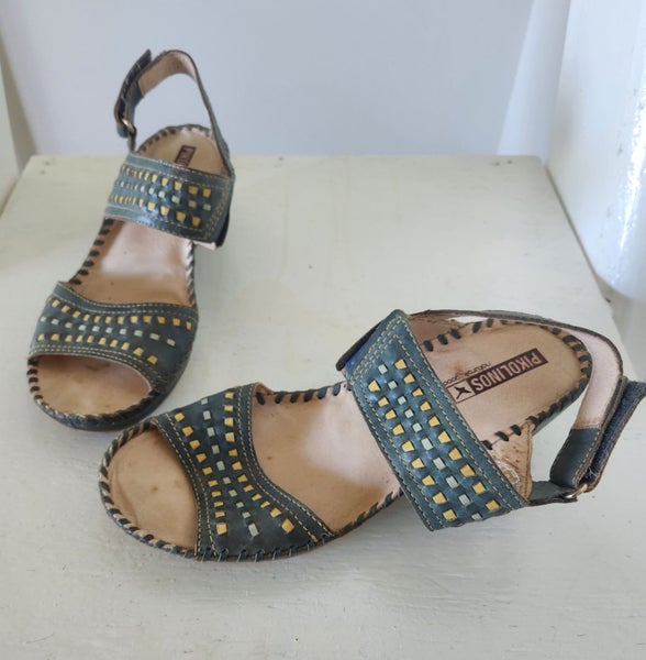 PIKOLINOS genuine leather sandals size 38 (A4) Carousel 1