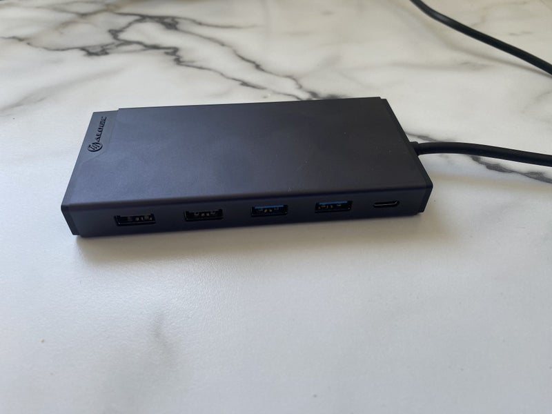 ROG Ally - Ryzen Z1 Extreme + ALOGIC MV2 USB-C Docking Station64142351884802112