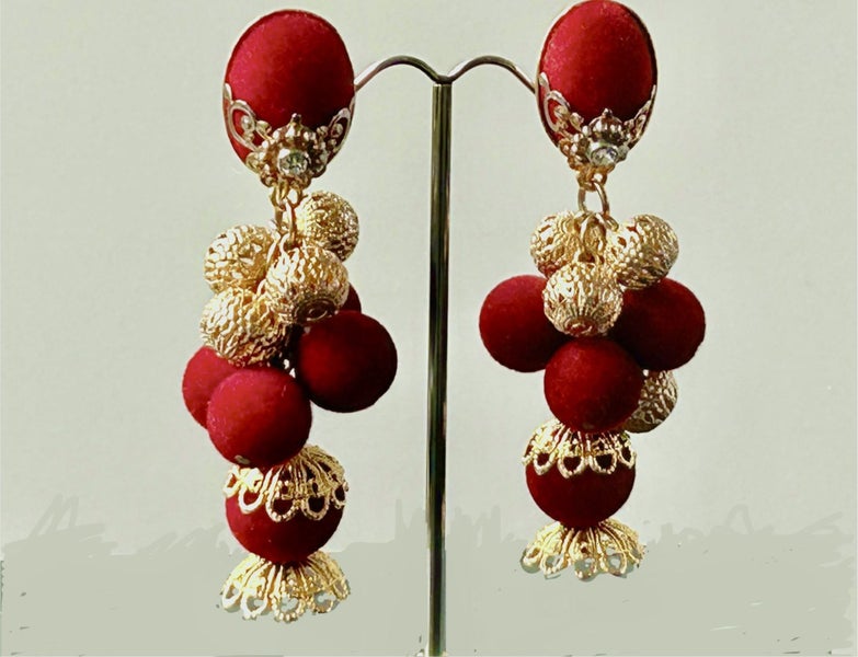 Victorian revival velvet balls + gold filigree clip earrings Carousel 1