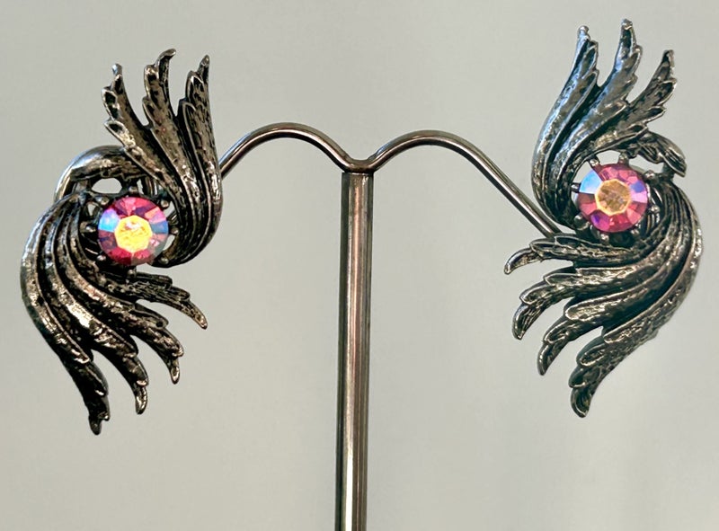 Vintage coro ear climbers Earrings screw backs Carousel 1